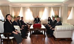 Vali Canalp, Vergi Haftası Heyetini Kabul Etti