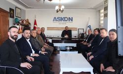 AK Parti Heyeti İş Dünyasıyla Aynı Masada