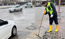 BASKİ Ekipleri Mazgalları Tek Tek Temizledi