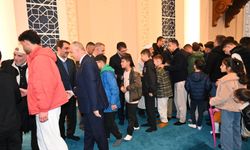 Batman’da Bayram Coşkusu: Nasıroğlu Vatandaşlarla Bayramlaştı