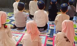 Batman’da Minik Kalplerden İlk Namaz Heyecanı