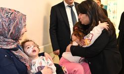 Dr. Ayten Canalp, Bayramda Gönüllere Dokundu