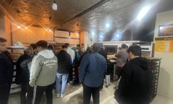 Fırınlarda bayram öncesi iğne atsan yere düşmüyor