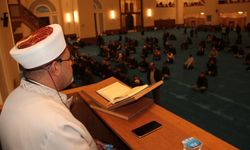 Kadir Gecesi ibadet ve duayla idrak edildi