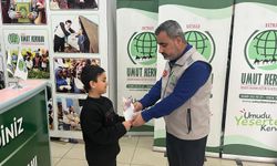 Minik Eymen'den Gazze'deki Kardeşlerine Anlamlı Bağış