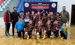 Petrol Ortaokulu Hentbol Takımı Bölgeyi Salladı
