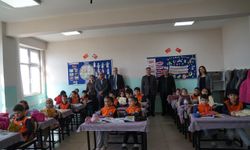 Rektör Demir, Öğrencilerle Buluştu