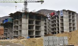 Sason’da TOKİ Konutları Yükseliyor
