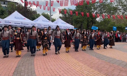 Batman’da Bayram Coşkusu: Atatürk Parkı Al Bayraklarla Donatıldı!