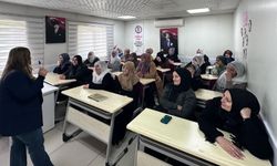 Batman’da Çocuk Yetiştirmede Doğru İletişimin Şifreleri Anlatıldı