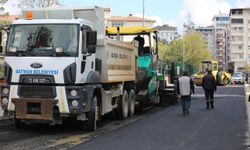 Batman’da Kar ve Sağanak Yolları Bozdu, Belediye Harekete Geçti