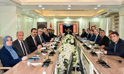 Batman’da Yatırımlara Yakın Takip: Kaymakamlar Toplantısında “Hız ve Verimlilik” Vurgusu