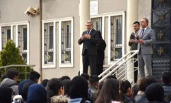 İluh Anadolu Lisesi’nde Anlamlı Tören: Şehitler İçin Tek Yürek!