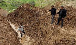 Kozluk’ta Sel Alarmı! Yollar Açıldı, Taşkınlar Önledi