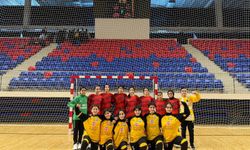 Zorluklara Rağmen Zirveye: Batmanlı Kızlar Türkiye Üçüncüsü Oldu!