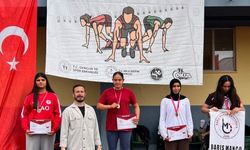 Mevsim Kurt Türkiye İkincisi Oldu