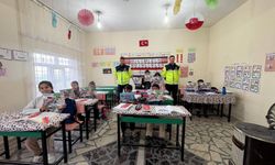 Minik Kalplerden Doğaya Büyük Dokunuş: Sason’da Jandarmadan Anlamlı Etkinlik