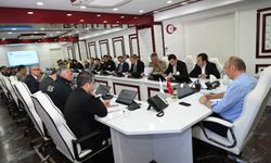 Okul Çevrelerinde Alarm Seviyesi: Vali Canalp’ten Güvenlik Talimatı