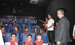 Sinema Etkinliği Öğrencilerin Yoğun Katılımıyla Devam Ediyor