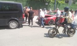 Ticari Araç İle Otomobil Çarpıştı