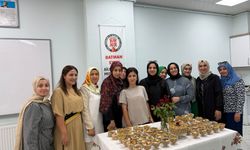 Aşurenin Bereketi Gültepe’de Taştı: Kursiyerlerden Vatandaşlara Gönül İkramı