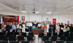 İşaret Dili Eğitimini Tamamlayan Personel Sertifikalarını