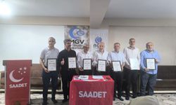 Saadet Partisi İl Divanı Toplandı: "Gerçek Gündem Örtbas Ediliyor"
