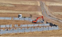 Binatlı Köyü'nde İki Betonarme Yapı Yıkıldı