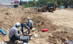 Bulvar ve Çevre Yolunda Sulama Altyapısı Kuruluyor