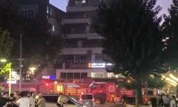 Plazanın Koridorunda Yangın: Dumandan Etkilenler Tahliye Edildi