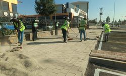 Temizlik Ekipleri Kentin Dört Bir Yanında Sahada