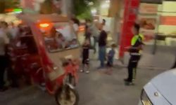 Üç tekerlekli motosiklet ile hafif ticari araç çarpıştı: 1 yaralı