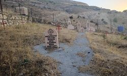 Gercüş’te Tarihe Işık Tutan Hıristiyan Mezarlığı