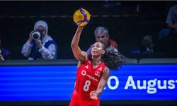 Sinead Jack Kısal Türk mü, Nasıl Türk Oldu ve İstiklal Marşını Nasıl Bu Kadar İyi Biliyor?