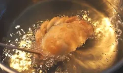 Kızartma Yağı Neden Köpürür? Taşmayı Önlemek İçin Ne Yapılmalı? Köpüren Yağ Sağlığa Zararlı mı?