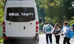 BATMAN'DA SERVİS KRİZİ: VELİLER MERKEZİ SERVİS SİSTEMİNE VE "SENET" ŞARTINA İSYAN ETTİ!