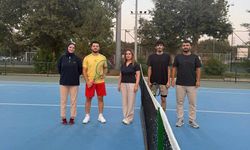 Zafer Bayramı Coşkusu Kortlara Taşındı