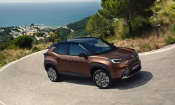 Yeni Toyota Yaris Cross Hybrid Türkiye’de Satışa Sunuldu: 130 HP Güç ve 2.388.000 TL’den Başlayan Fiyat!