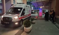 ARACINDA SİLAHLA YARALI BULUNDU