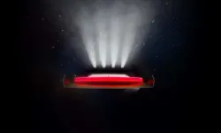 TESLA ROADSTER LANSMANI BİR KEZ DAHA ATEŞ HATTINDA! İŞTE MİLYONLARIN MERAKLA BEKLEDİĞİ O YENİ TARİH!