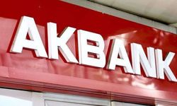 AKBANK’TAN EMEKLİYE REKOR TEKLİF: PROMOSYON PAKETİ AYLIK MAAŞA VE EK ŞARTLARA GÖRE 30 BİN TL’YE YÜKSELTİLDİ!