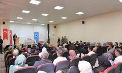 Güçlü Aile, Güçlü Toplum Mesajı! Dr. Ayten Canalp Velilerle Buluştu