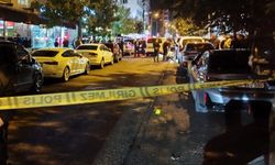 Motosikletle geldiler, iş yerine ateş edip kaçtılar