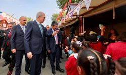 Numan Kurtulmuş Batman Kitap Fuarı’nı Ziyaret Etti