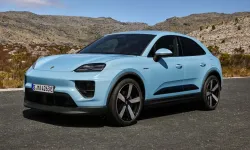 MARKA ELEKTRİKLİ 911'İ REDDEDERSEK, BUZLU PORSCHE MACN'IN 2028'DE GERİ DÖNMESİ RESMİ OLARAK PLANLANDI