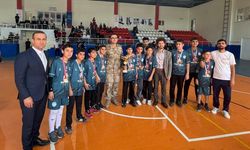 Sason’da Voleybol Turnuvası Sona Erdi: Şampiyon İstiklal Ortaokulu