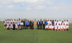 Beşiri Anadolu Lisesi Futbol Turnuvası Şampiyon