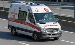 İki otomobilin çarpıştığı kazada 1 ölü, 4 yaralı