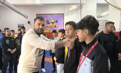 36 KATEGORİDE GÜREŞ İL ŞAMPİYONASI YAPILDI