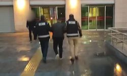 E-sınav için kopya düzenekleriyle yakalanan şüpheli tutuklandı